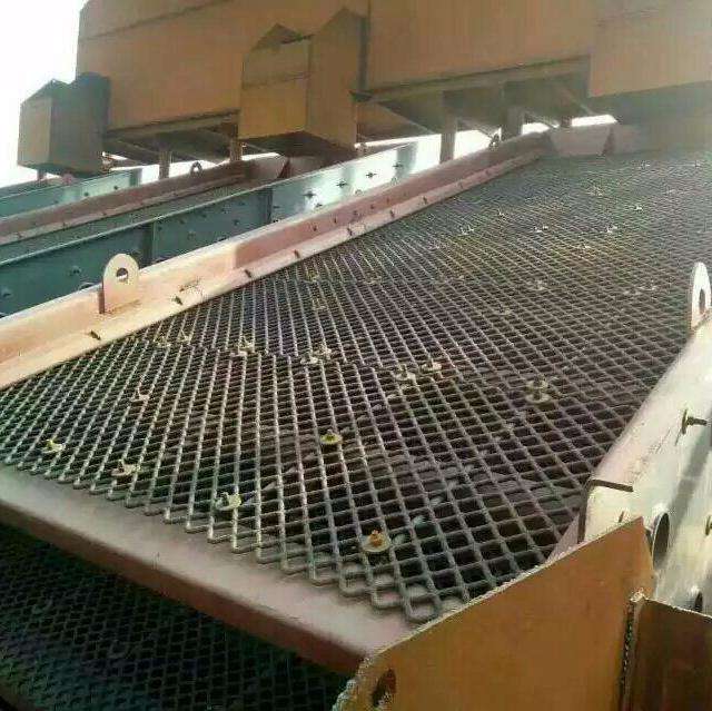 錳鋼焊接篩網應用實例.jpg